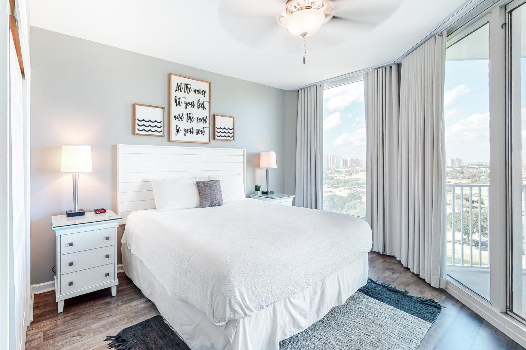 Palms Of Destin Apartment Room photo